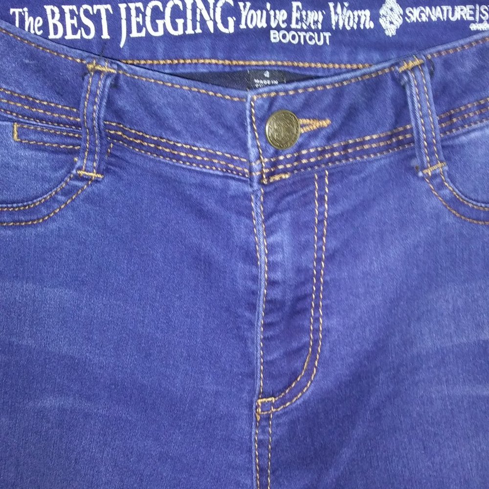 Boot cut jeans, women's jeans, Boot cut Jeggings